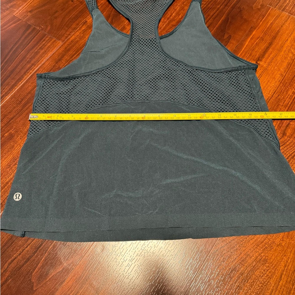 Lululemon Women's Tank Top  Mesh Open Back Sleeveless Shirt Set Of 2 - Picture 5 of 6